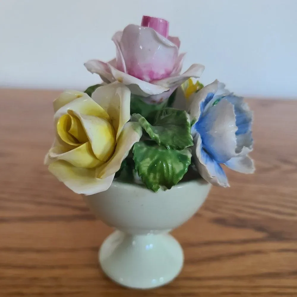 Vintage Radnor Bone China Mini Floral Bouquet Basket Vase Capodimonte Porcelain